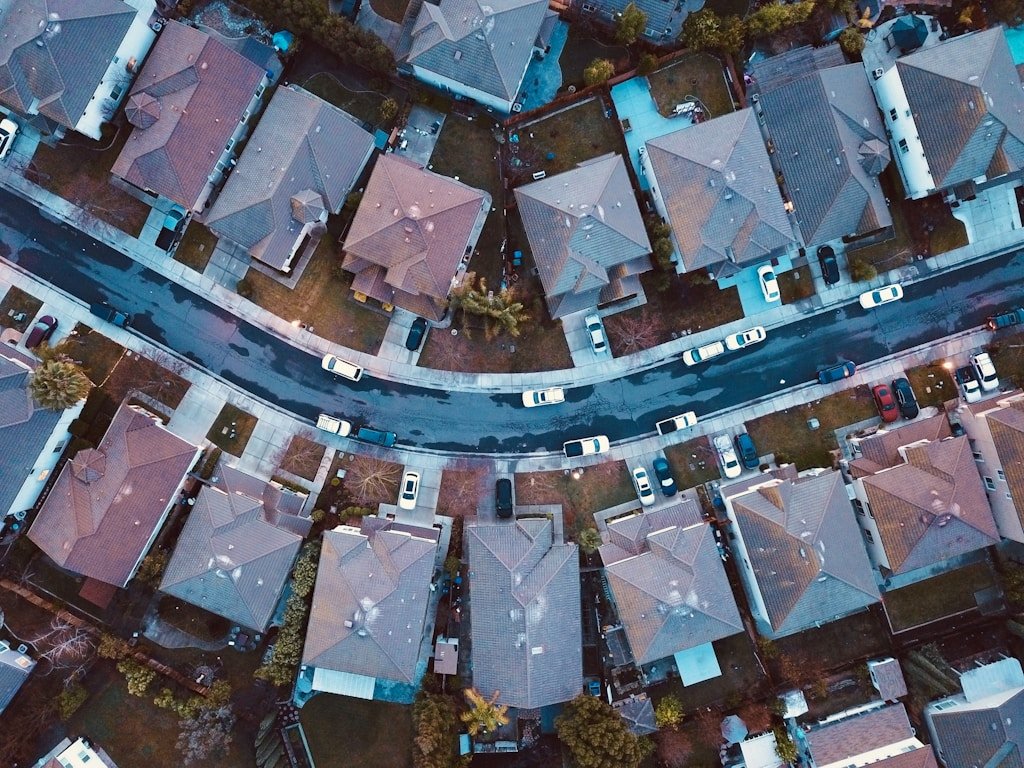 Golden State Ambitions: Mastering the California Real Estate Market